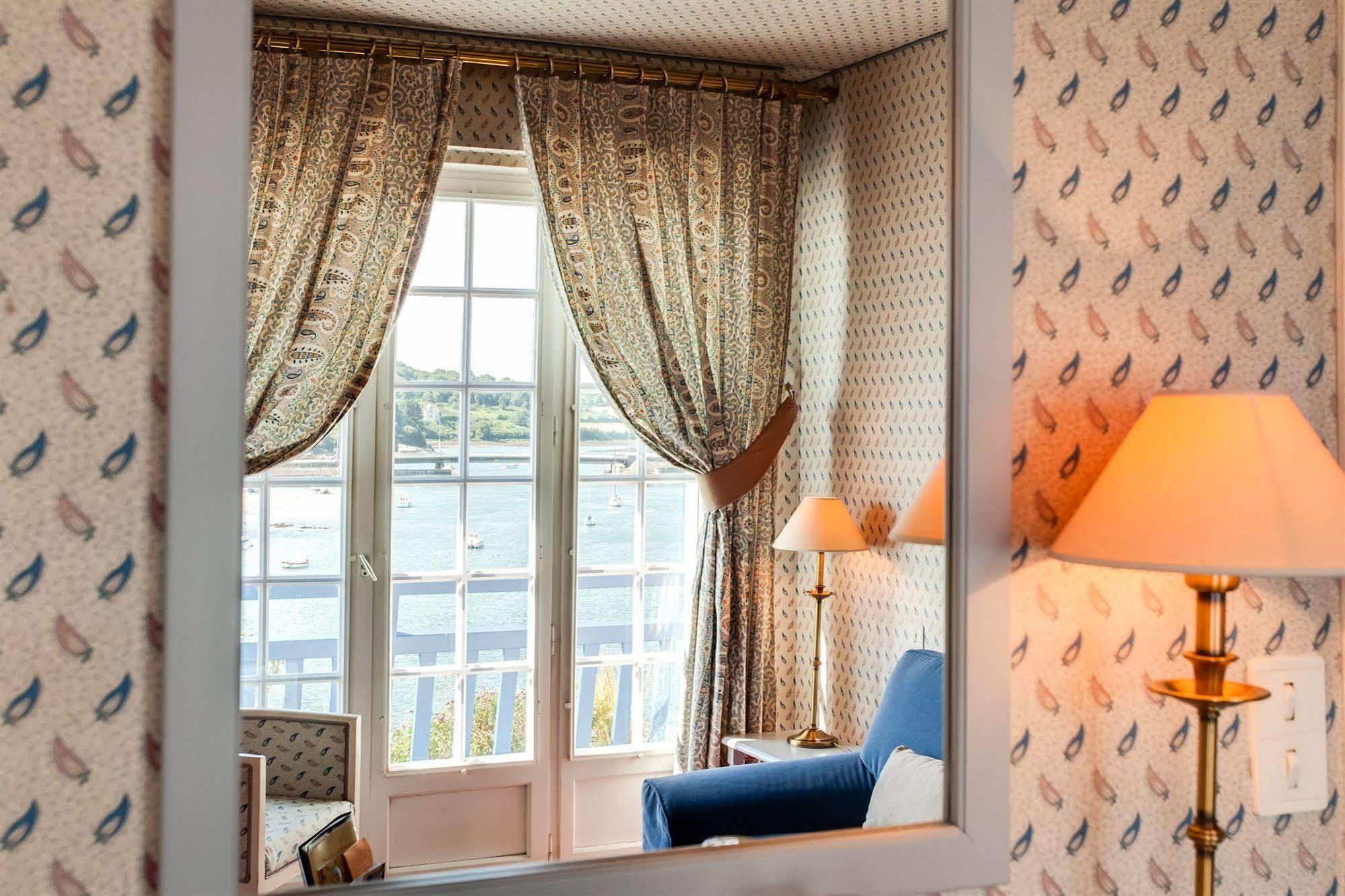 Le Goyen Hotel Audierne Eksteriør billede