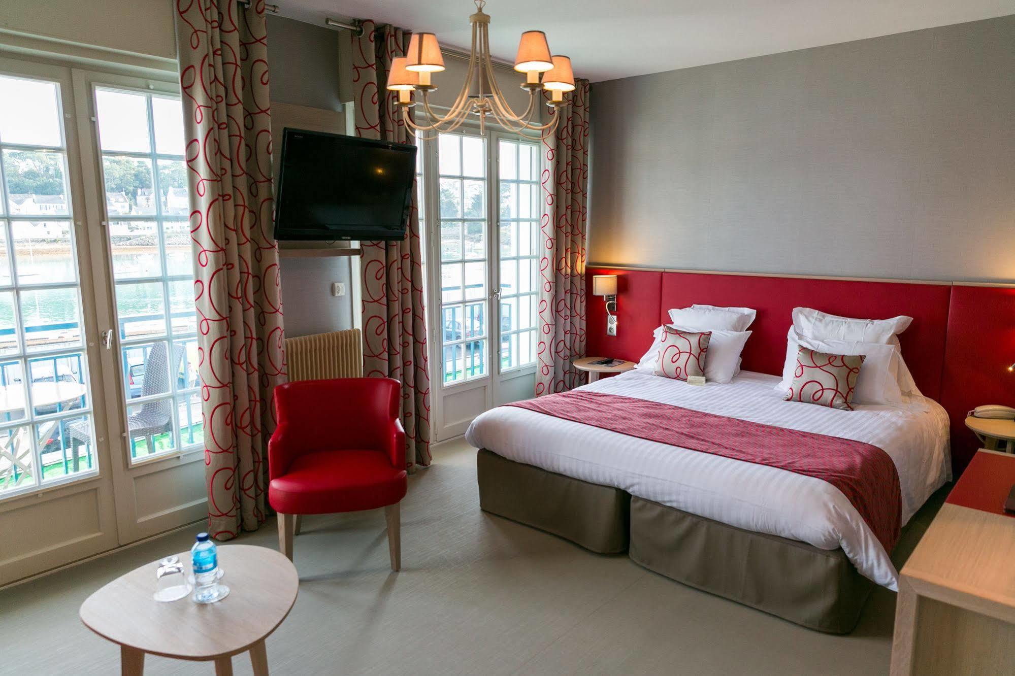 Le Goyen Hotel Audierne Eksteriør billede